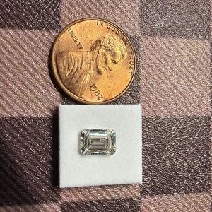 Loose 1.39 CT Lab Grown Diamond with IGI Report
